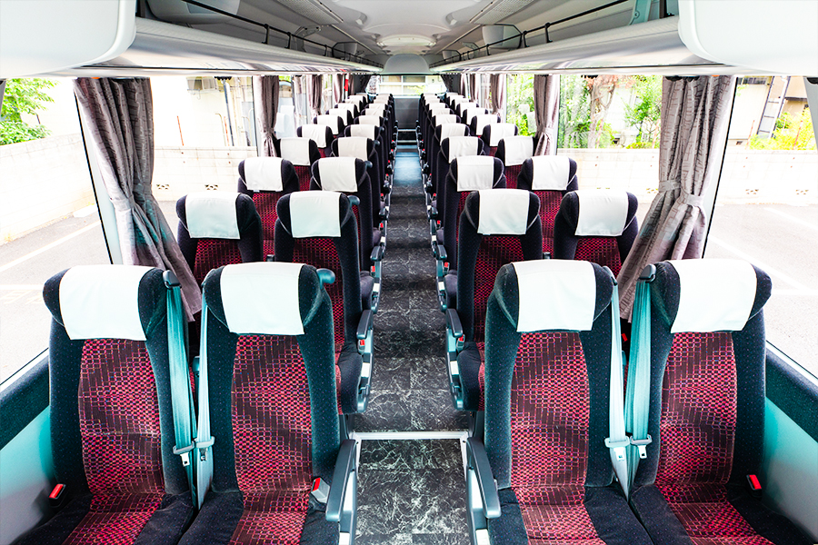 東京の貸切バス|運転手付きで格安の見積もりなら「コミニティ交通」|バス