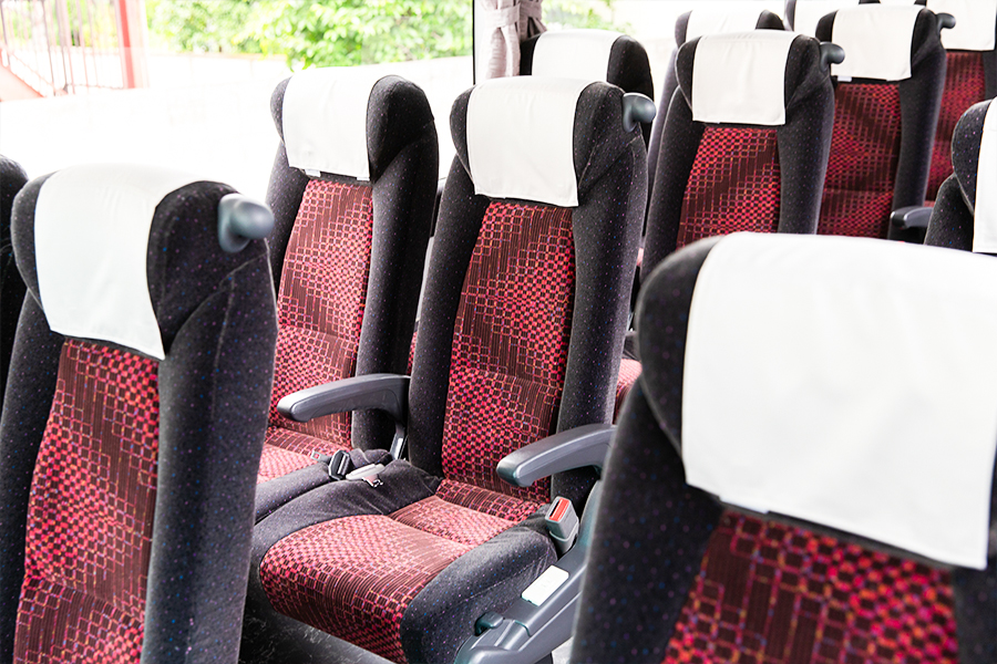 東京の貸切バス|運転手付きで格安の見積もりなら「コミニティ交通」|バス